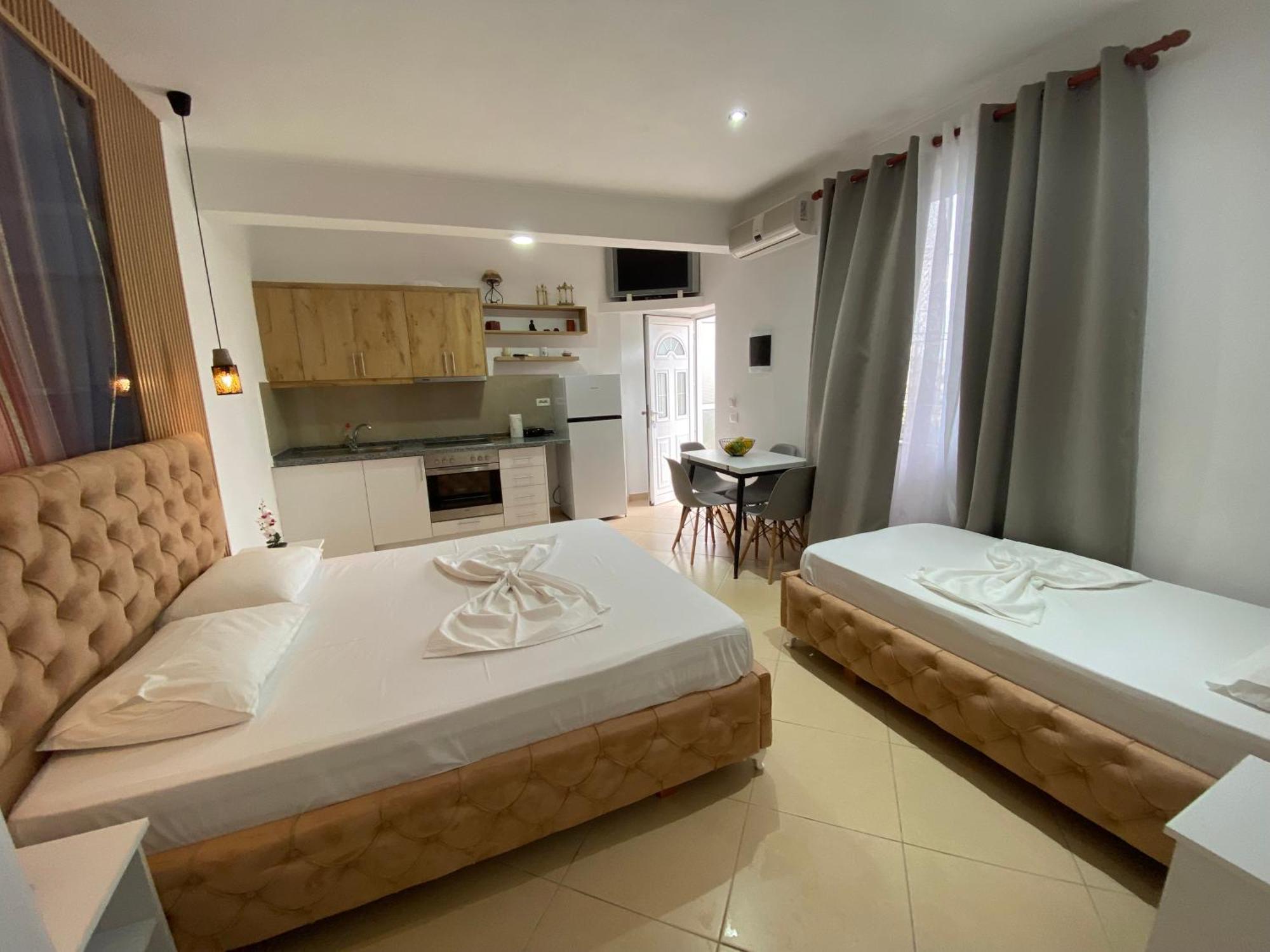 Floban & Mirdar Koshi Apartment