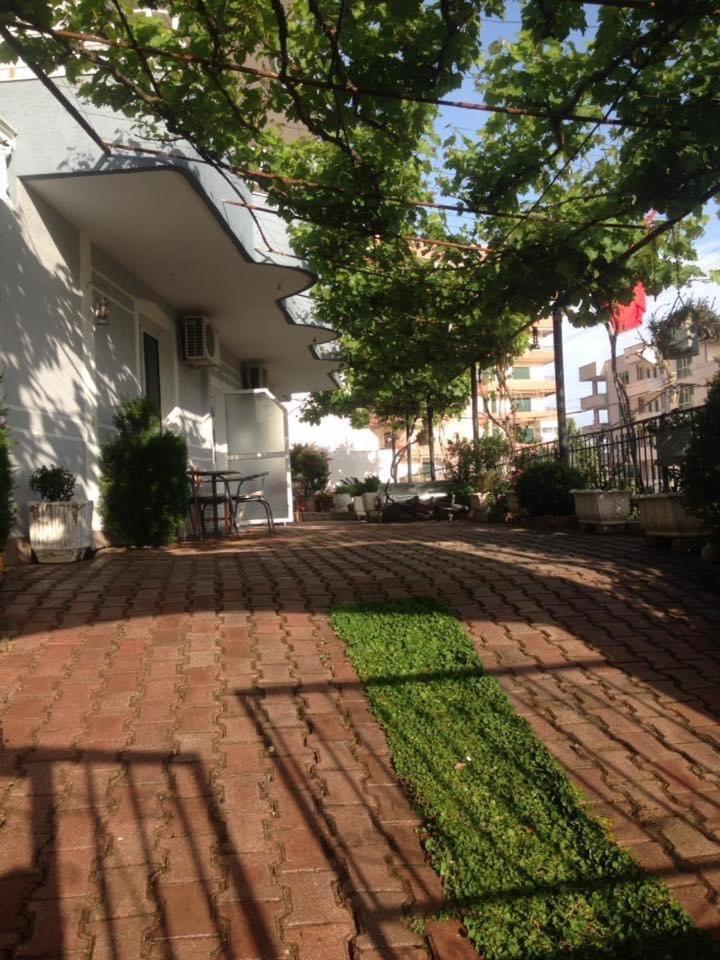 Floban & Mirdar Koshi Apartment *