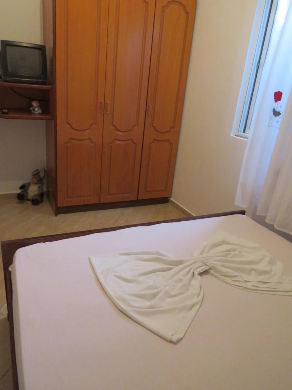 Floban & Mirdar Koshi Apartment