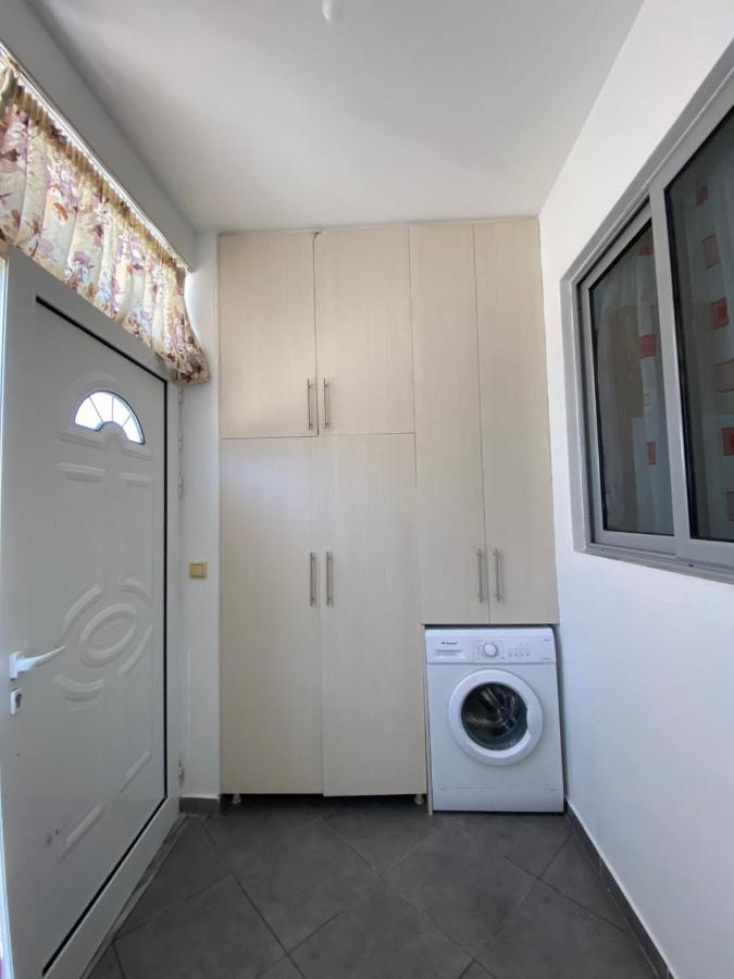 Apartament Floban & Mirdar Koshi *